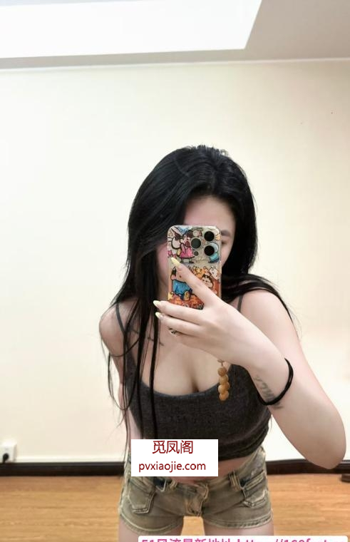 颜值嫩妹小玲珑