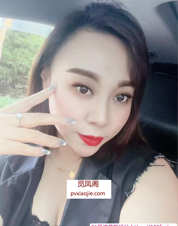 风骚肥臀小少妇