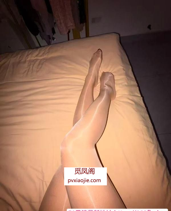 石湖性感大胸姐姐