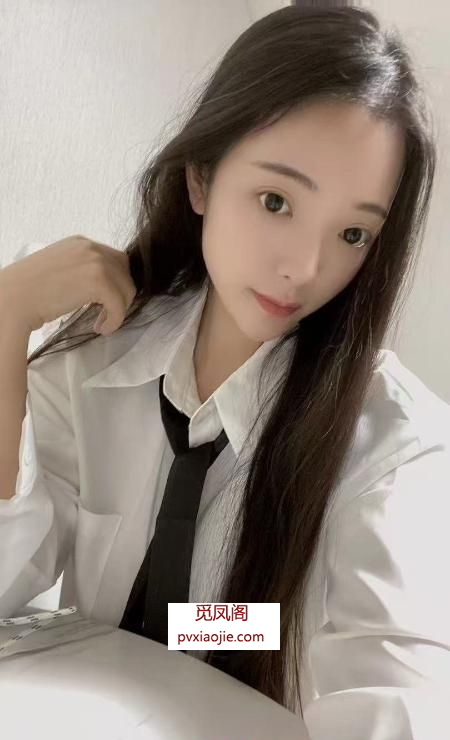 中项口爆极品美女