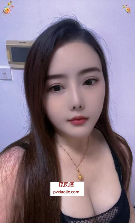 大胸服务小少妇