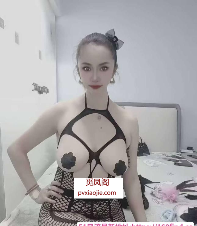 能玩胸推的超级大奶妹