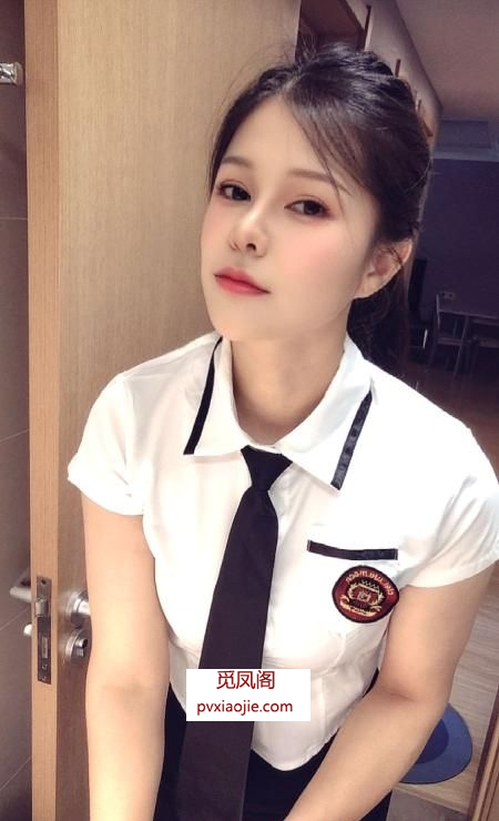 服务系性感少妇
