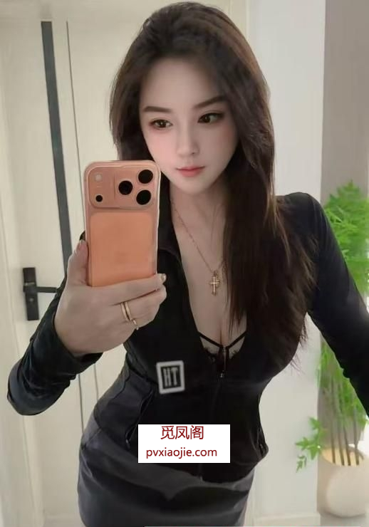 高颜值大奶骚妇