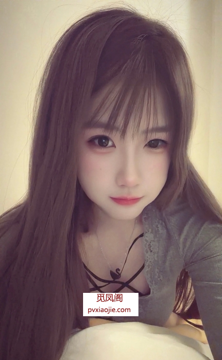 金水风骚性感嫩妹