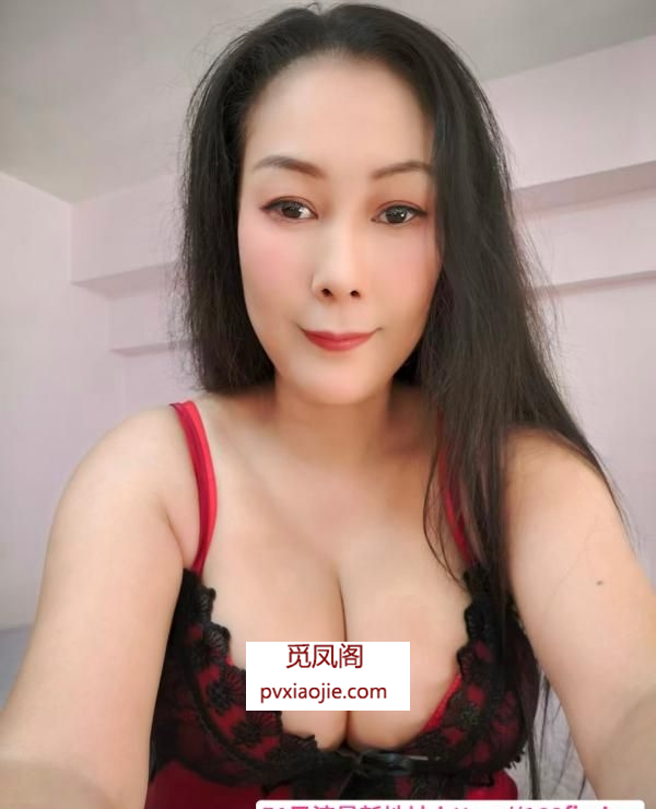 水床服务大胸少妇