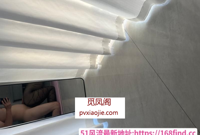 瑜伽服丝袜长腿熟妇